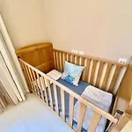 Santa Marina 2-bedroom Apt. W/ Sea View + Terrace Apartmán *