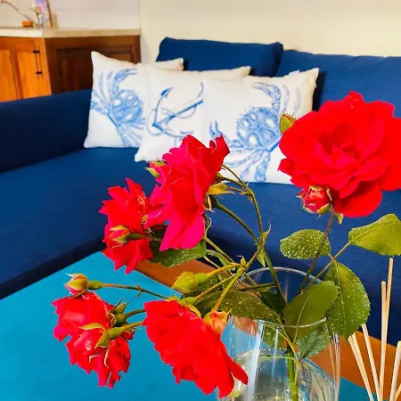 Santa Marina 2-bedroom Apt. W/ Sea View + Terrace Apartman