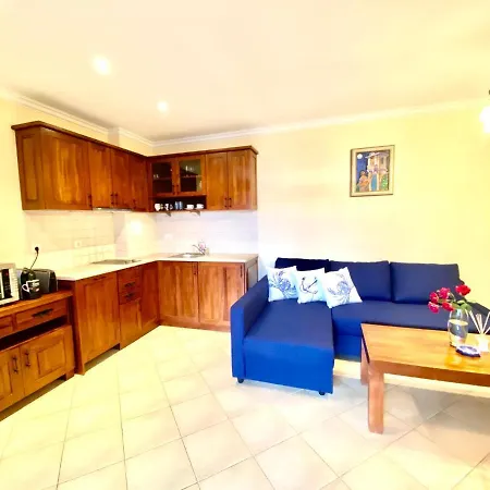 Santa Marina 2-bedroom Apt. W/ Sea View + Terrace Szozopol