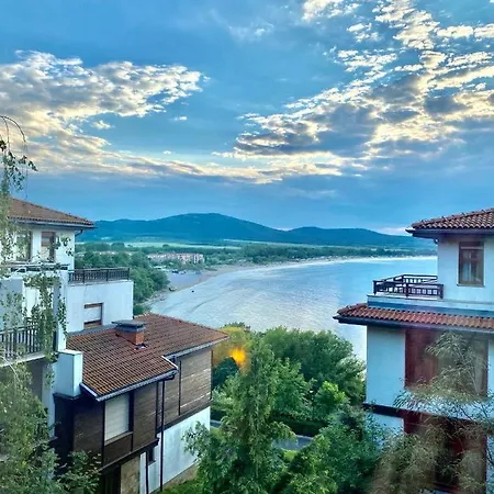 Santa Marina 2-bedroom Apt. W/ Sea View + Terrace * Szozopol
