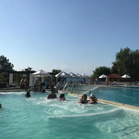 Santa Marina 2-bedroom Apt. W/ Sea View + Terrace Apartman *